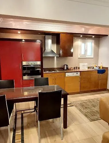 Delta 1 Bedroom Modern Vacation Luxury With Pool