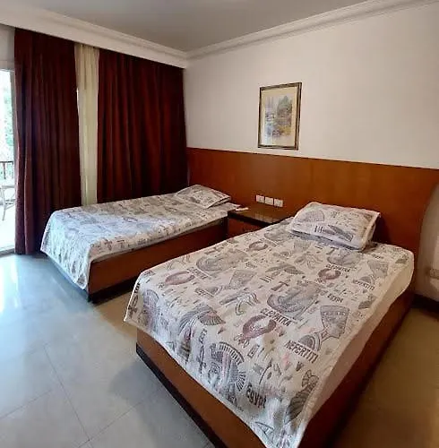 Aparthotel Delta 1 Bedroom Modern Vacation Luxury With Pool